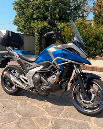 Honda NC750X 2021