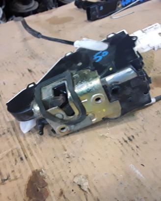 SERRATURA ANTERIORE SINISTRA PEUGEOT 407 Coupé 96