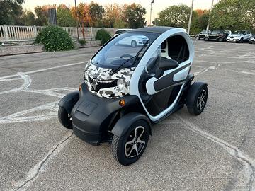 RENAULT TWIZY 8KW