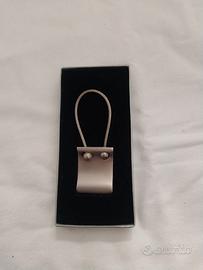 portachiavi mantovabanca in acciaio satinato