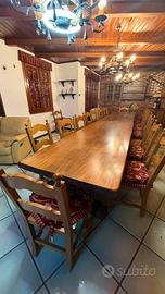 Tavolo in legno massello + sedie