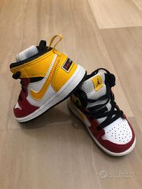 scarpe Nike Jordan modello DJ0335-067 bianco/rosso