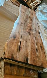 🌳 Tavolo in Noce Massello – Pezzo Unico

