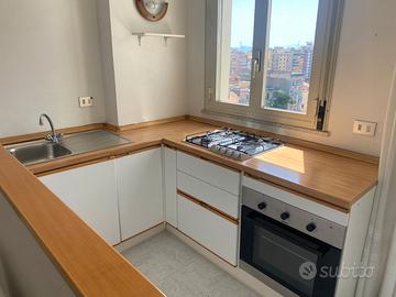 Bivani arredato con posto auto zona Fiera