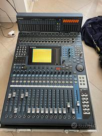 Mixer Yamaha DM1000 V2