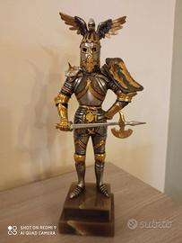 Statuetta guerriero Svizzero