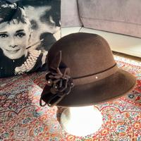 Cappello marrone in lana