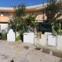 VILLA A SCHIERA A AGROPOLI