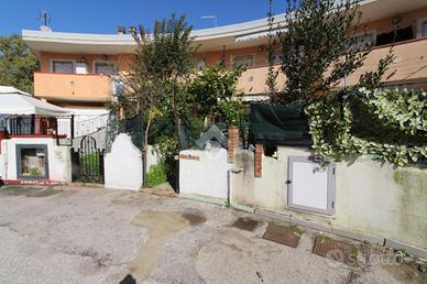 VILLA A SCHIERA A AGROPOLI