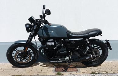 Moto Guzzi V7 III Stone