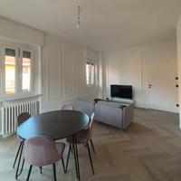 NR 4 SEDIE IN VELLUTO WESTWING