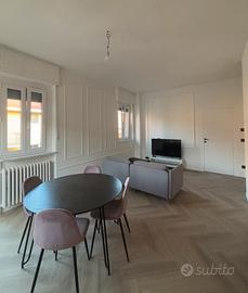 NR 4 SEDIE IN VELLUTO WESTWING