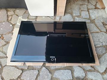 TV Samsung LCD 46"