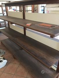 Scaffali in legno