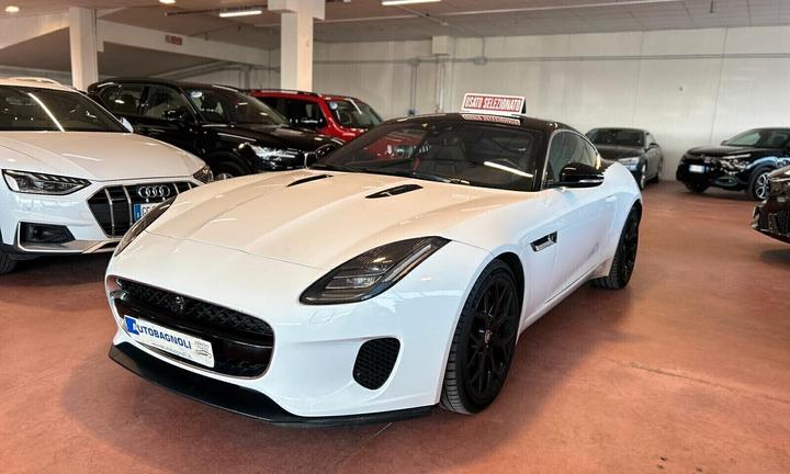 Jaguar F-Type Coupé 2.0 300 cv aut. CUP