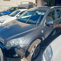 Toyota RAV 4 RAV4 2.2 D-4D 136 CV Luxury gancio tr