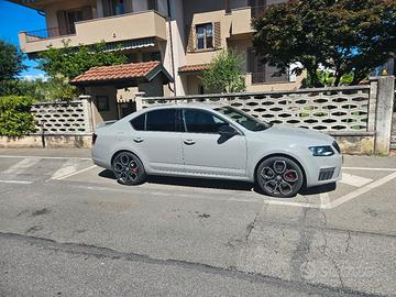 skoda octavia Vrs 2.0 tsi 
