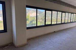 Immobile di 300 m² con 3 locali a Nola