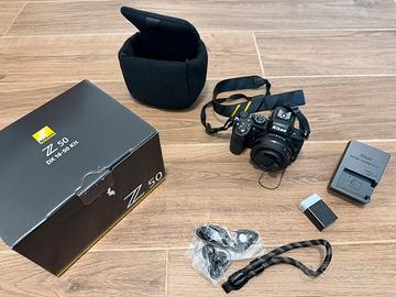 Nikon Z50 + Obiettivo Nikkor Z DX16-50mm + SD 64GB