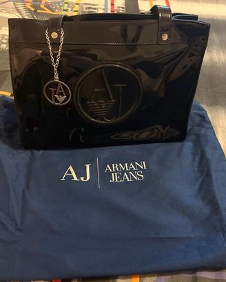 Borsa Armani