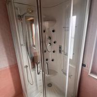 Cabina doccia multifunzione angolare