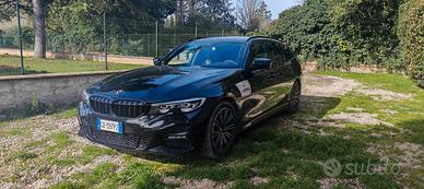 BMW 318D TOURING M Sport FULL