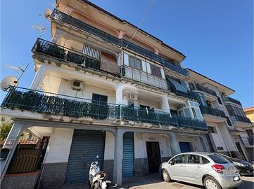 3 LOCALI A CASTELLAMMARE DI STABIA