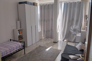 Ampia singola in centro libera da fine aprile