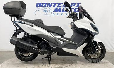 KYMCO Xciting 400i + BAULETTO