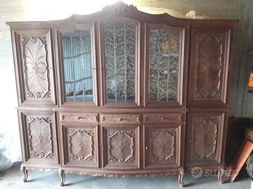 Credenza in stile barocco piemontese