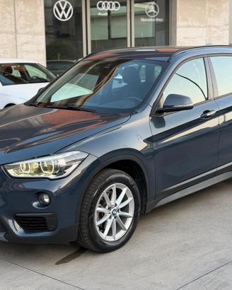 BMW X1 16D MANUALE NAVIGATORE/CAMERA/FARI FULL LED