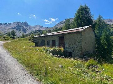 Rustico / Casale di 150 m² con 4 locali a Valdiden