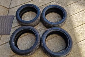 Gomme 235/45/18 invernali 