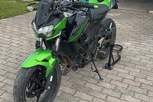 Kawasaki z400