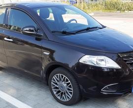 LANCIA Ypsilon 5P "GRANDINATA"
