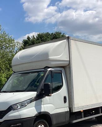 Iveco daily 35c16 del 2020 con sponda idraulica