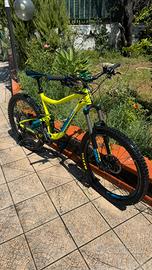 GIANT LTD 2017 Full suspension