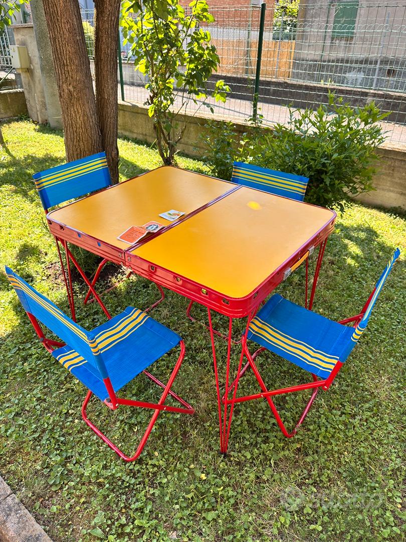 Tavolino pieghevole da campeggio anni 70 vintage Arredamento e