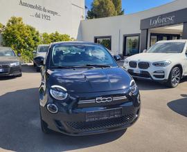 FIAT 500e Berlina Action