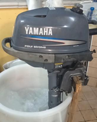motore fuoribordo Yamaha 