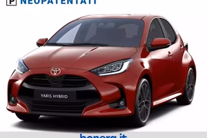 Toyota Yaris 1.5h 115 Icon
