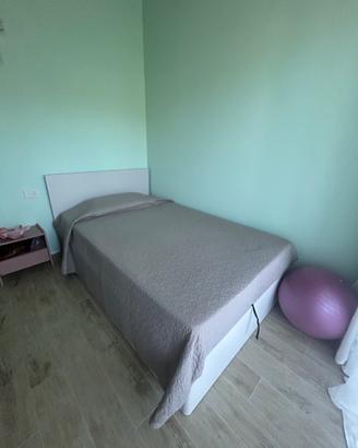 Letto contenitore e materasso una piazza e mezza