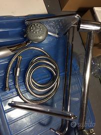 Set bagno saliscendi e porta schampoo