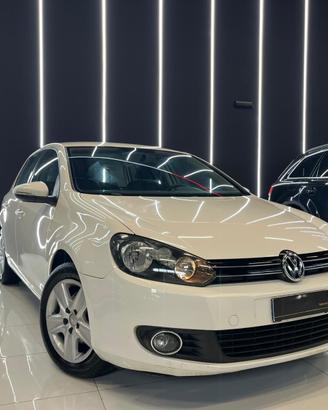 Volkswagen Golf 1.6 TDI DPF 5p. Comf. BlueM. Tech.