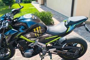 Kawasaki Z900 piena potenza