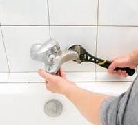 Rubinetto e gas che perdono