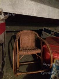 Sedia a dondolo bambino in vimini