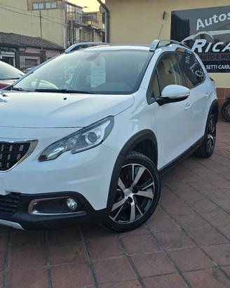 Peugeot 2008 BlueHDi 100 Allure