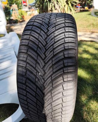 Pneumatici Pirelli Cinturato 4 stagioni 225/40