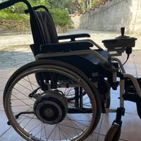 Carrozina per disabili a batteria